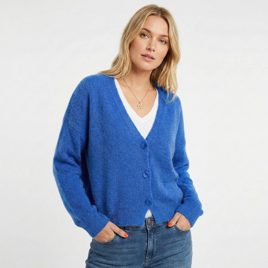 Amelia | Women's Cardigan With V-Neck And Oversized Buttons | Cosy