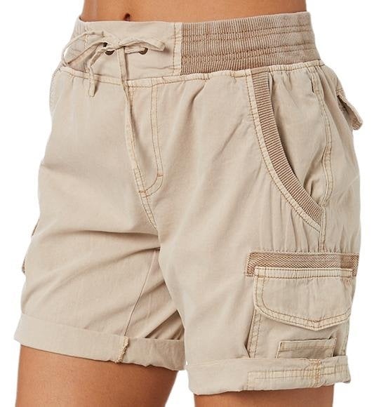 Women's Cargo Shorts With Stretch Waist & Pockets