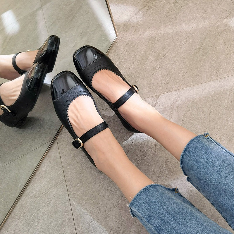 WOMEN'S TWO-TONE MARY JANE FLATS WITH ADJUSTABLE STRAP