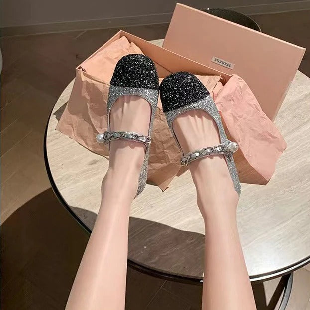 WOMEN'S TWO-TONE MARY JANE FLATS WITH ADJUSTABLE STRAP