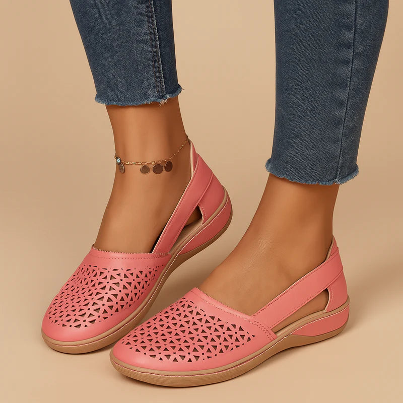 WOMEN'S SUMMER CASUAL SANDALS WITH CUT-OUT DESIGN